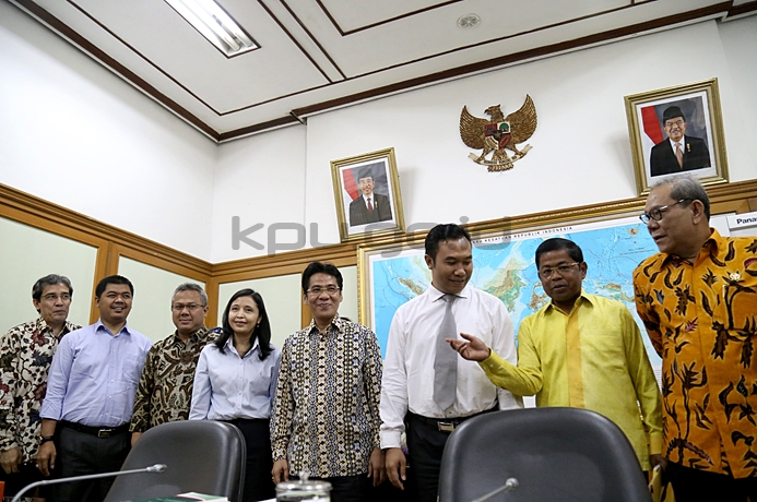 Tetap Bersikap Netral, KPU Akan Klarifikasi Semua Kepengurusan Partai