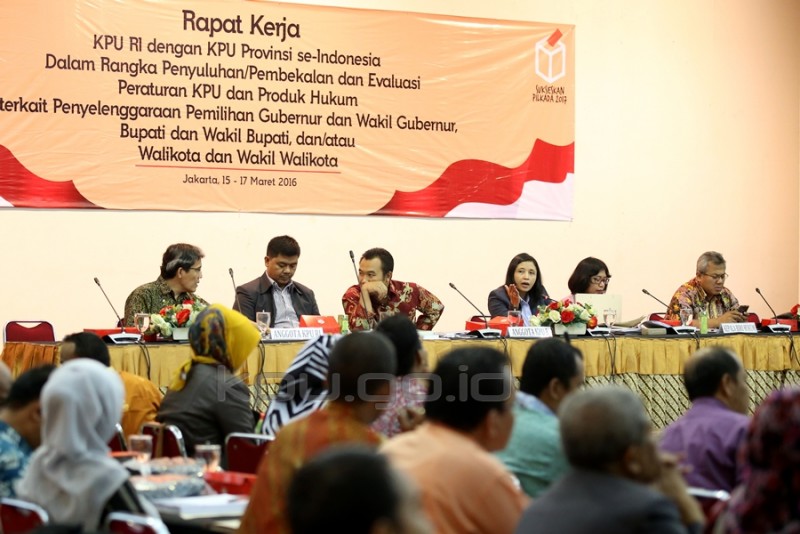 KPU Gelar Rapat Kerja Pembekalan dan Evaluasi Produk Hukum KPU