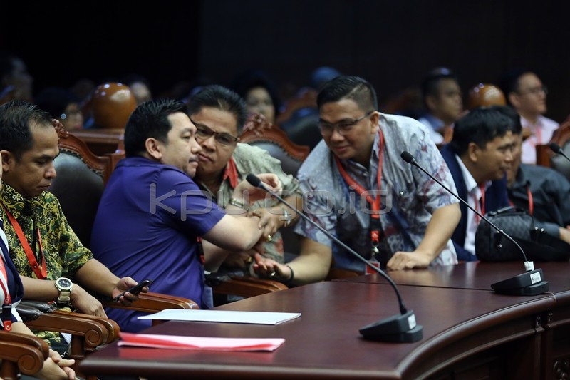 MK Putuskan PHP Kada Kota Manado