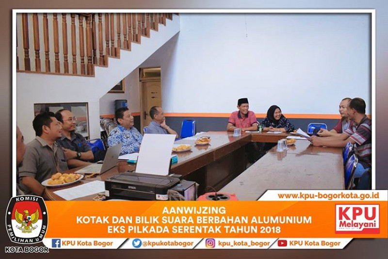 KPU KOTA BOGOR MELAKSANAKAN AANWIJZING KOTAK DAN BILIK SUARA BERBAHAN ALUMUNIUM