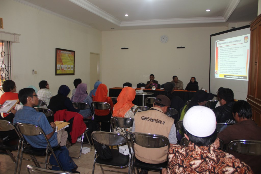 PENGUKUHAN DAN PEMBEKALAN PARA RELASI