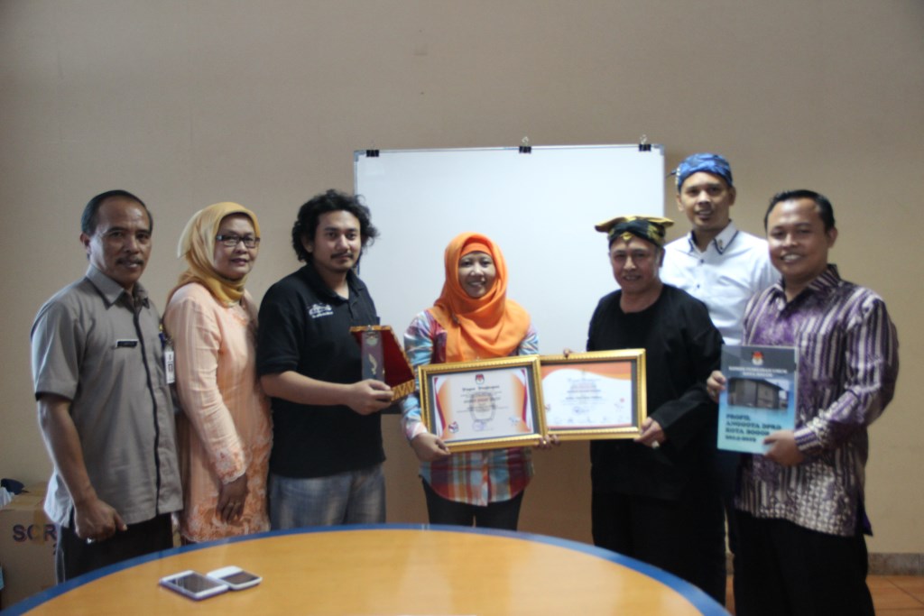 KUNJUNGAN KPU KOTA BOGOR KE REDAKSI RADAR BOGOR