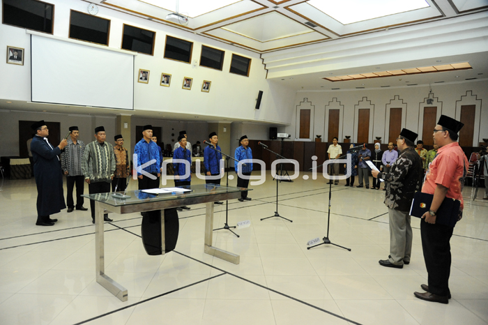 Sekjen KPU Lantik Pejabat Sekretariat KPU Provinsi dan Kabupaten Wilayah Banten