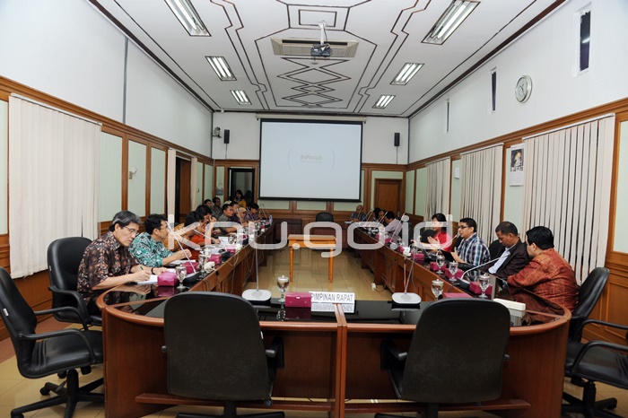 KPU Mengundang Pakar Hukum Untuk Membahas Dualisme Kepengurusan Partai