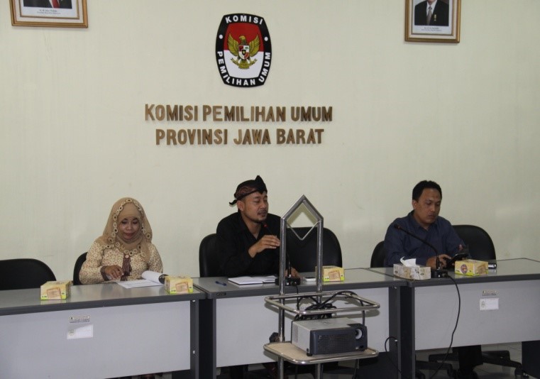  KUNJUNGAN KERJA KOMISI I DPRD PROVINSI BANTEN KE KOMISI PEMILIHAN UMUM PROVINSI JAWA BARAT