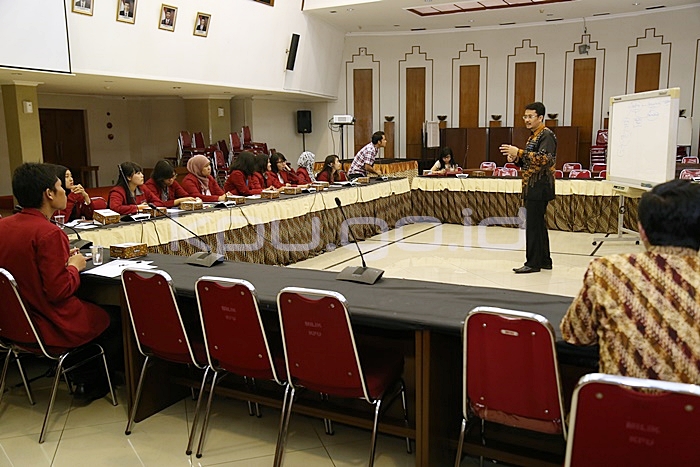 Perdalam Ilmu, Mahasiswa Universitas Bakrie Kunjungi KPU