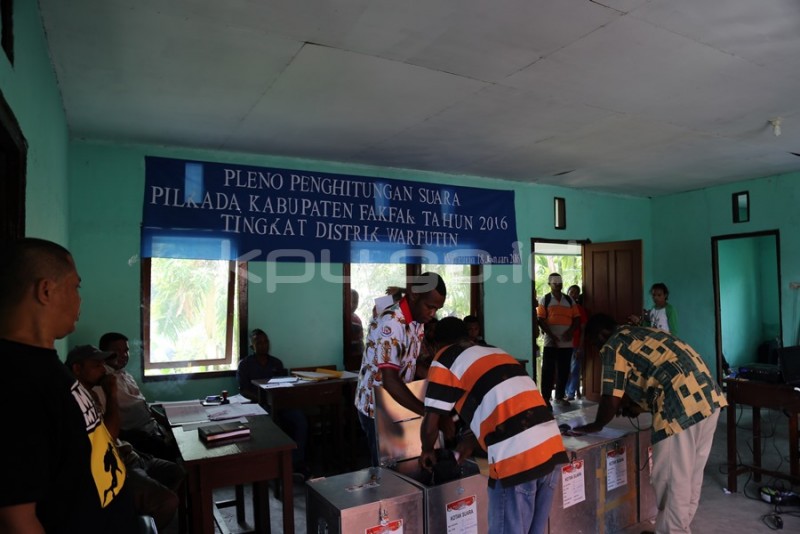 Sembilan Distrik di Fakfak Tuntaskan Rekapitulasi