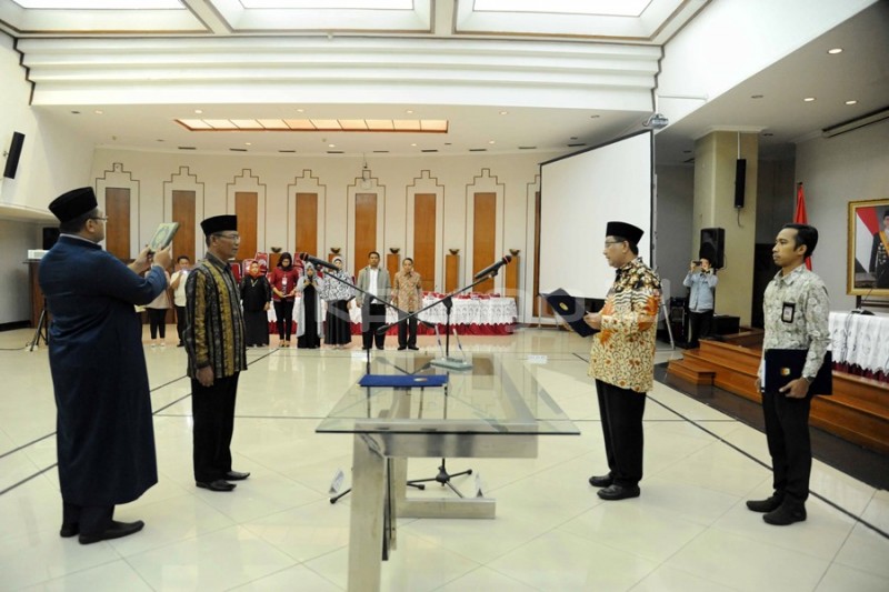 Pelantikan Sekretaris KPU Provinsi Gorontalo