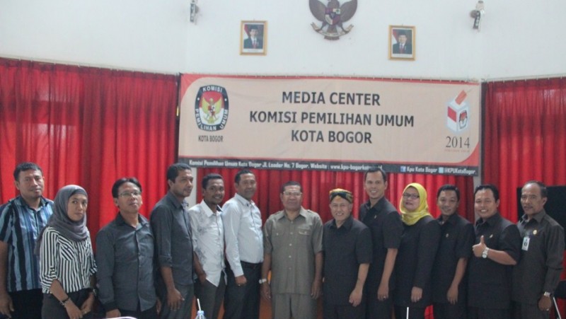 KPU PROVINSI MALUKU UTARA DAN KPU KABUPATEN HALMAHERA TIMUR MELAKUKAN STUDI BANDING KE KPU KOTA BOGOR