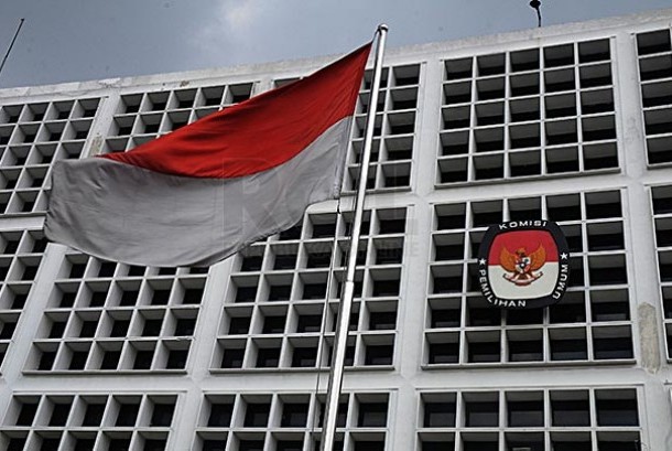 HASIL PENILAIAN MAKALAH CALON PESERTA LOMBA DEBAT KEPEMILUAN DAN DEMOKRASI TINGKAT MAHASISWA TAHUN 2015