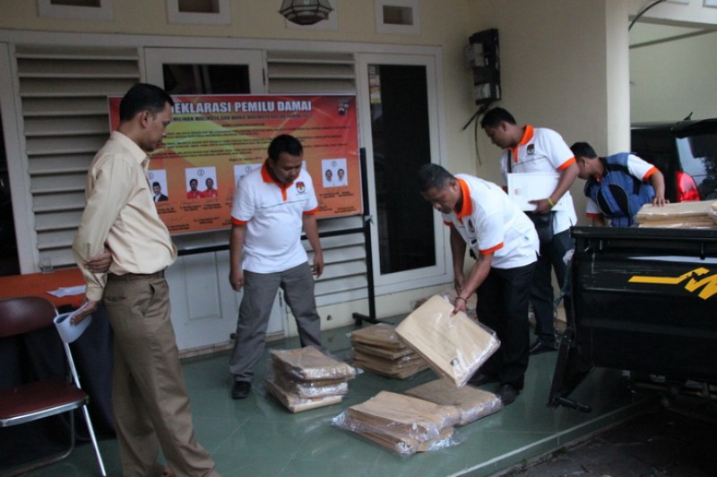 70 Persen Logistik sudah Masuk di KPU