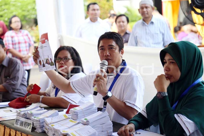Simulasi Memilih Calon Kepala Daerah