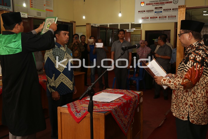 Sekretaris Jenderal KPU lantik Sekretaris KPU Sijunjung