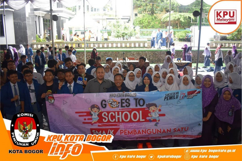 Siswa-Siswi SMA Pembangunan Satu Ikuti Kegiatan KPU Goes to School