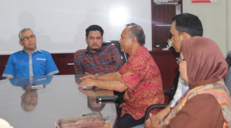KPU MENGGELAR ROAD SHOW KE MEDIA CETAK