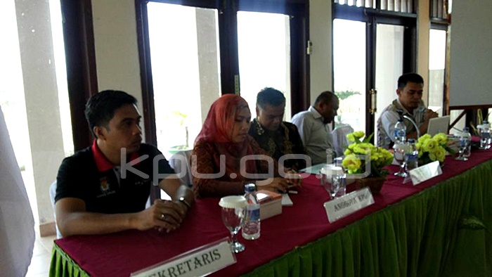 KPU Sijunjung Adakan Bimtek PPID untuk PPK