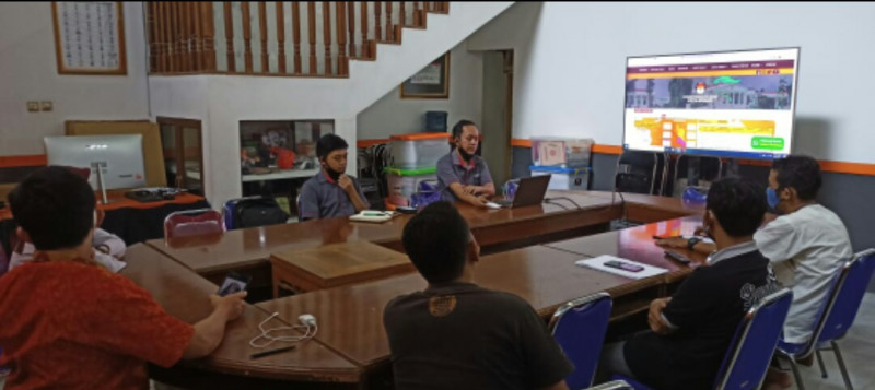 RAPAT PERBAIKAN WEB DENGAN PIHAK KETIGA